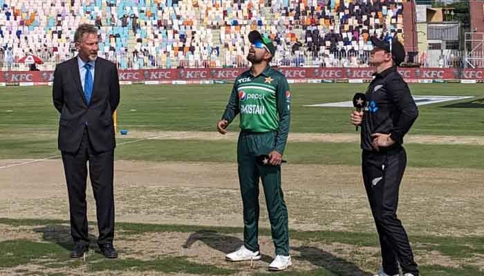 Pak vs NZ toss