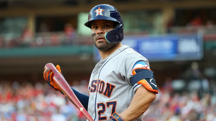 Astros Lose Two Key Players to Injury